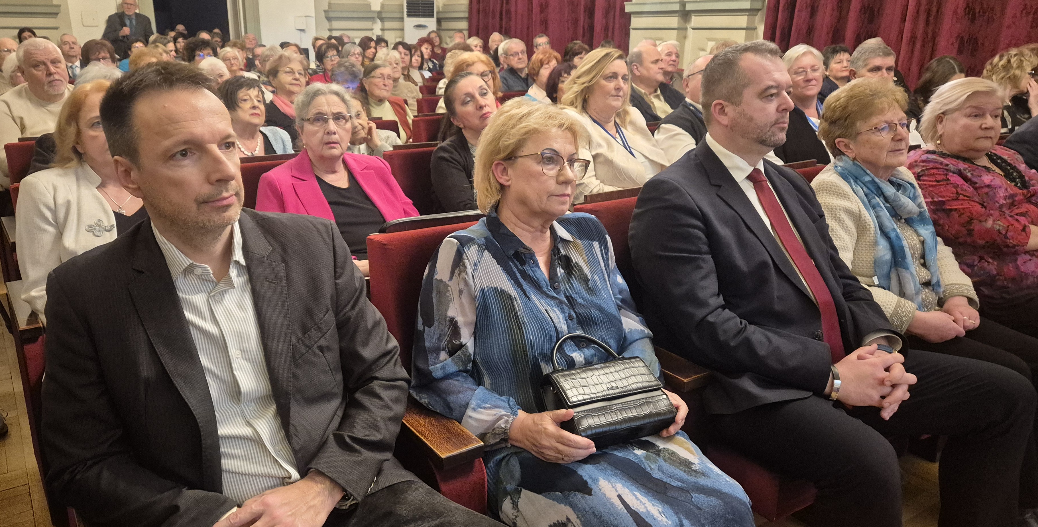 Köszönet a gyógyítóknak MAB Székház