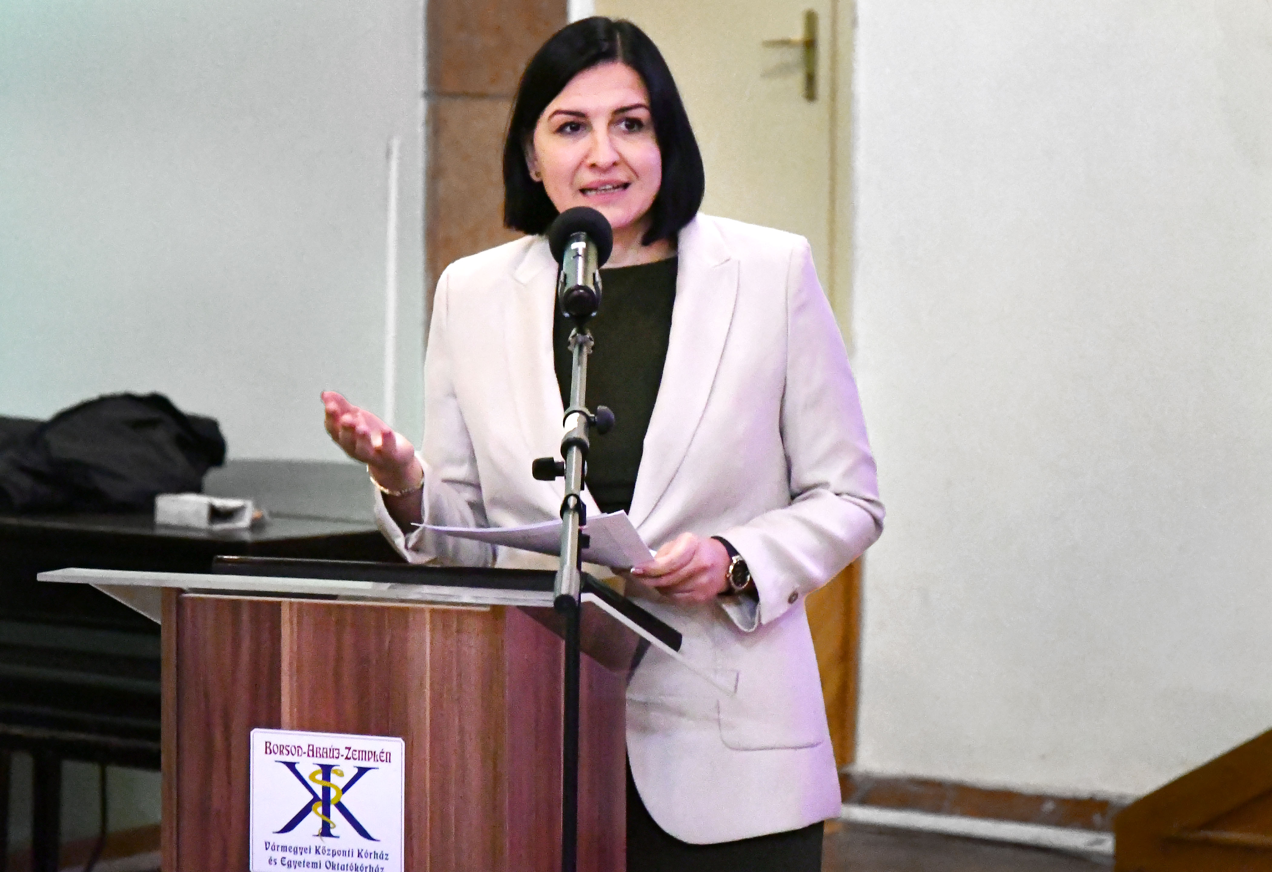 Dr. Kardos Zsófia oktatási, kutatási és tudományos ügyekért felelős orvosigazgató-helyettes a szakmai fórum ötletgazdája