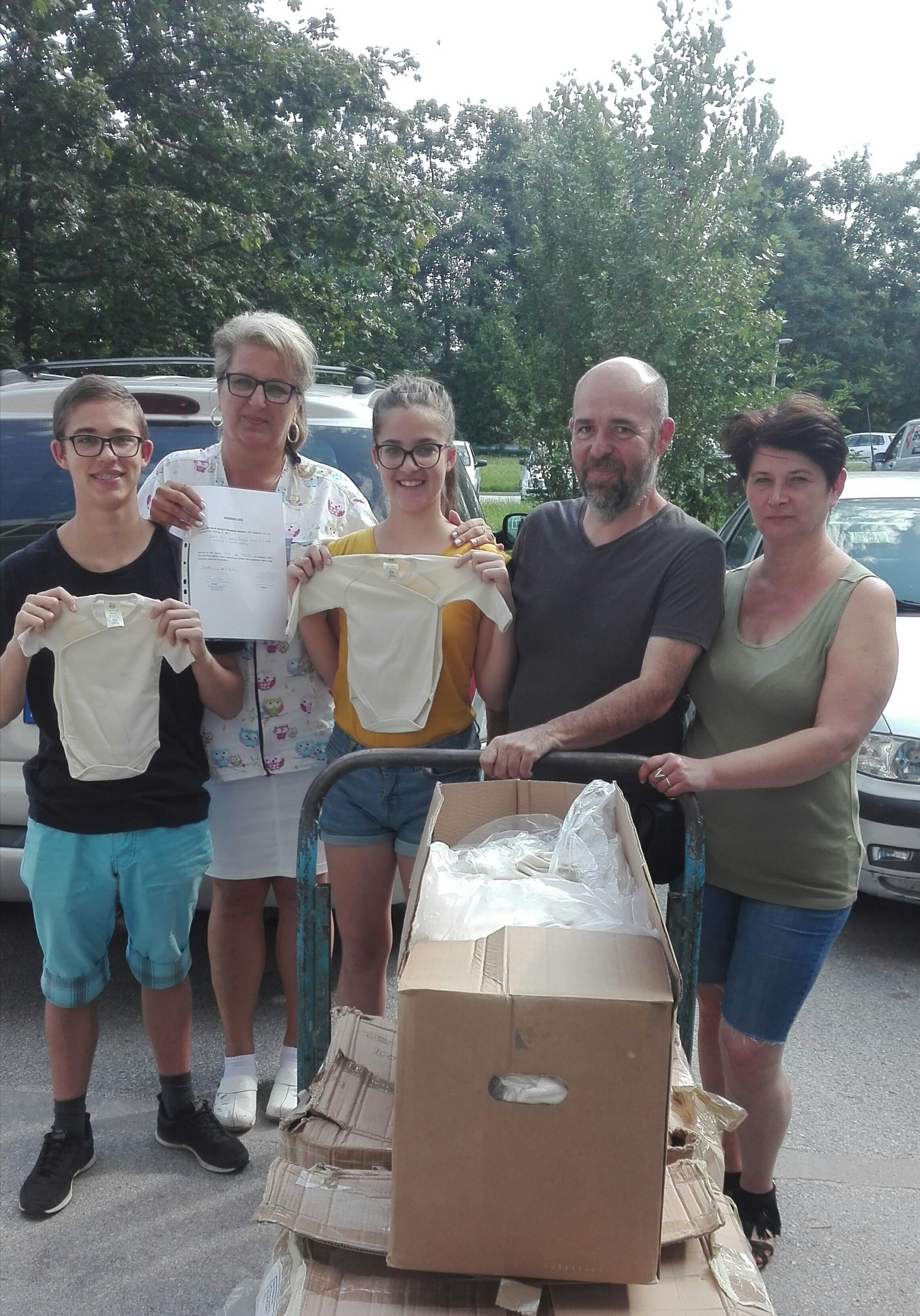 GYEK-adomány-babaruha