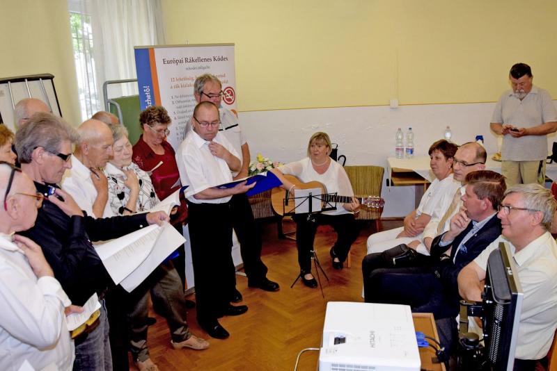 Koncertet adtak a teljes gégeeltávolításon átesett betegek Miskolcon