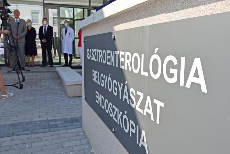 Gasztroenterológia átadás