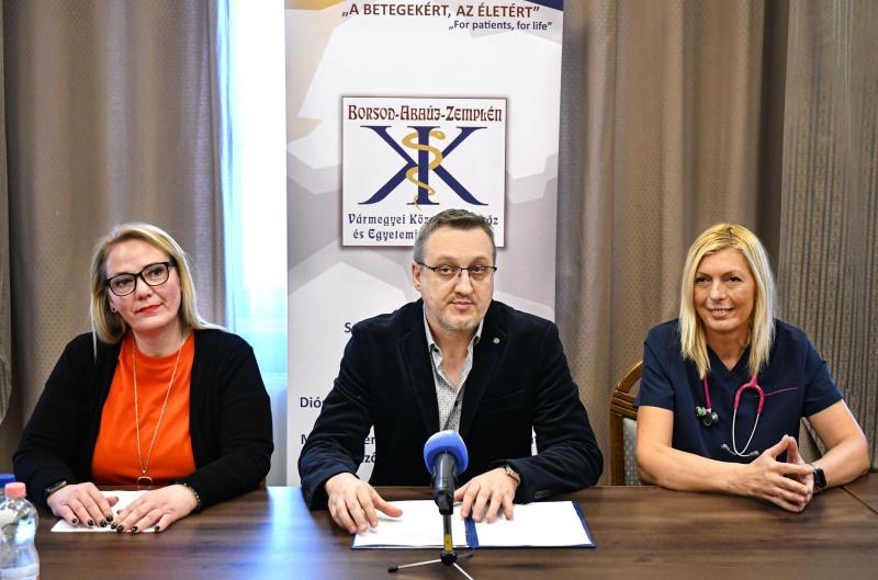 Korszerű fagyasztót kapott a gyermekonkológiai osztály