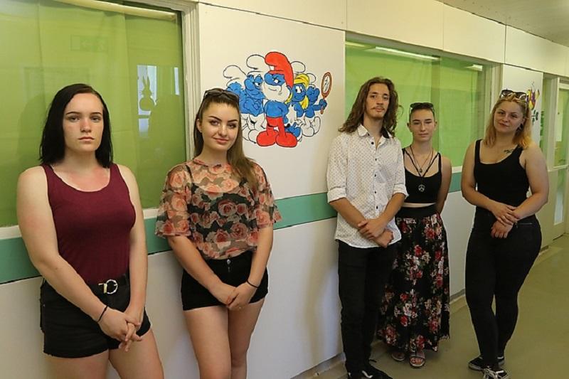Diákok festették barátságosabbá a GYEK falait