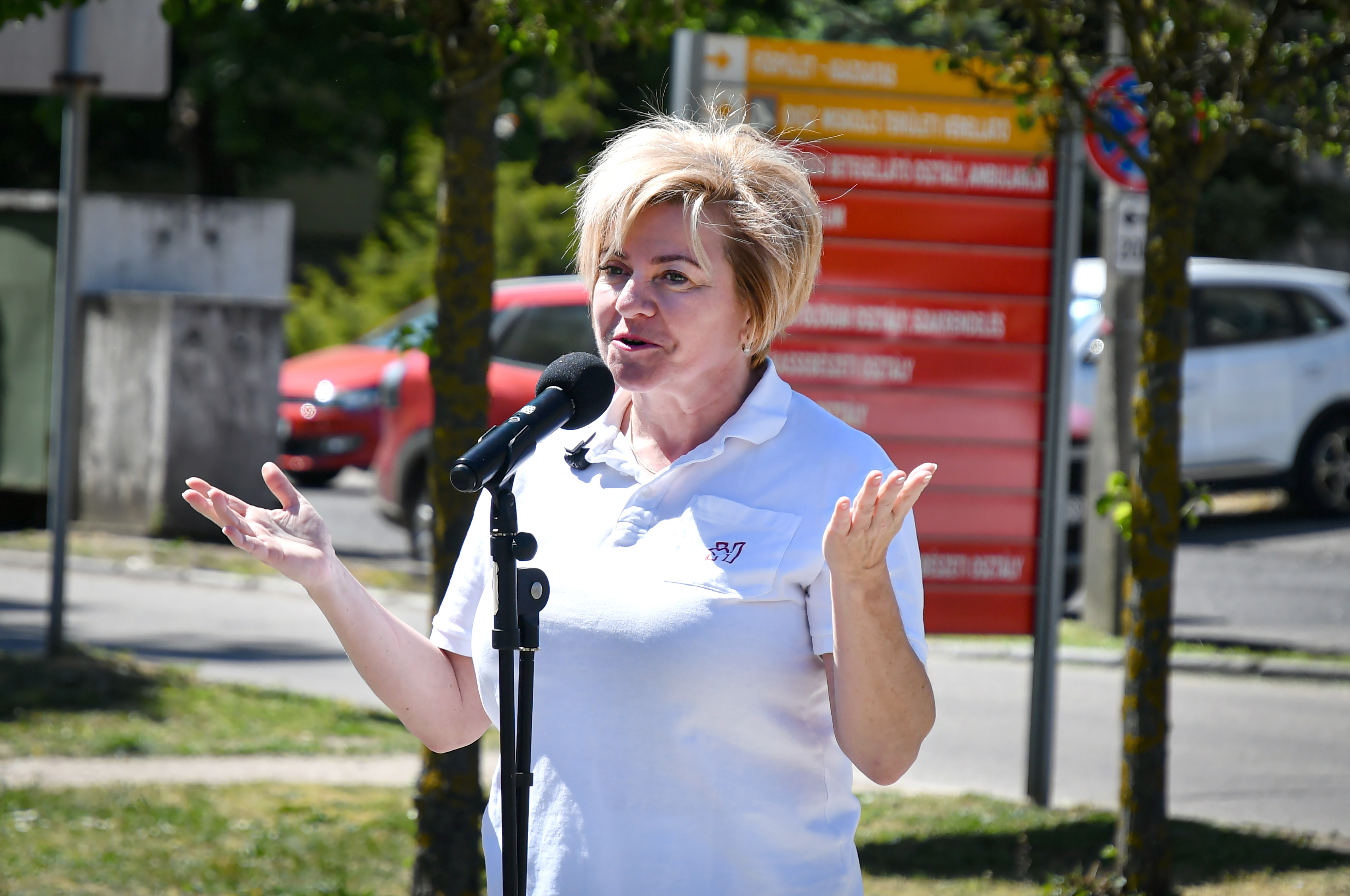 Szabadtéri flashmob kórházunkban a Kézhigiéné Világnapon