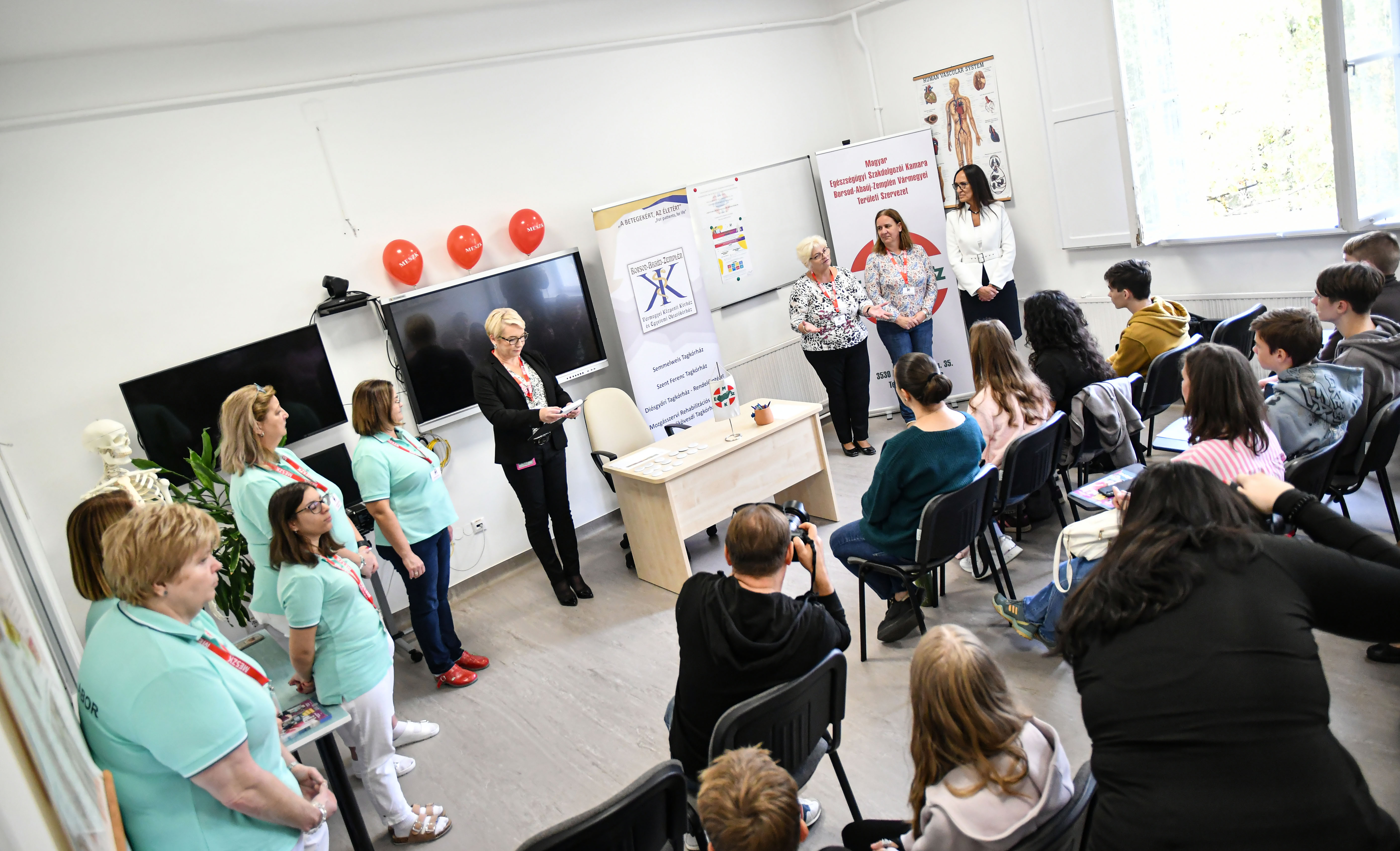 A szervezők és a diákok