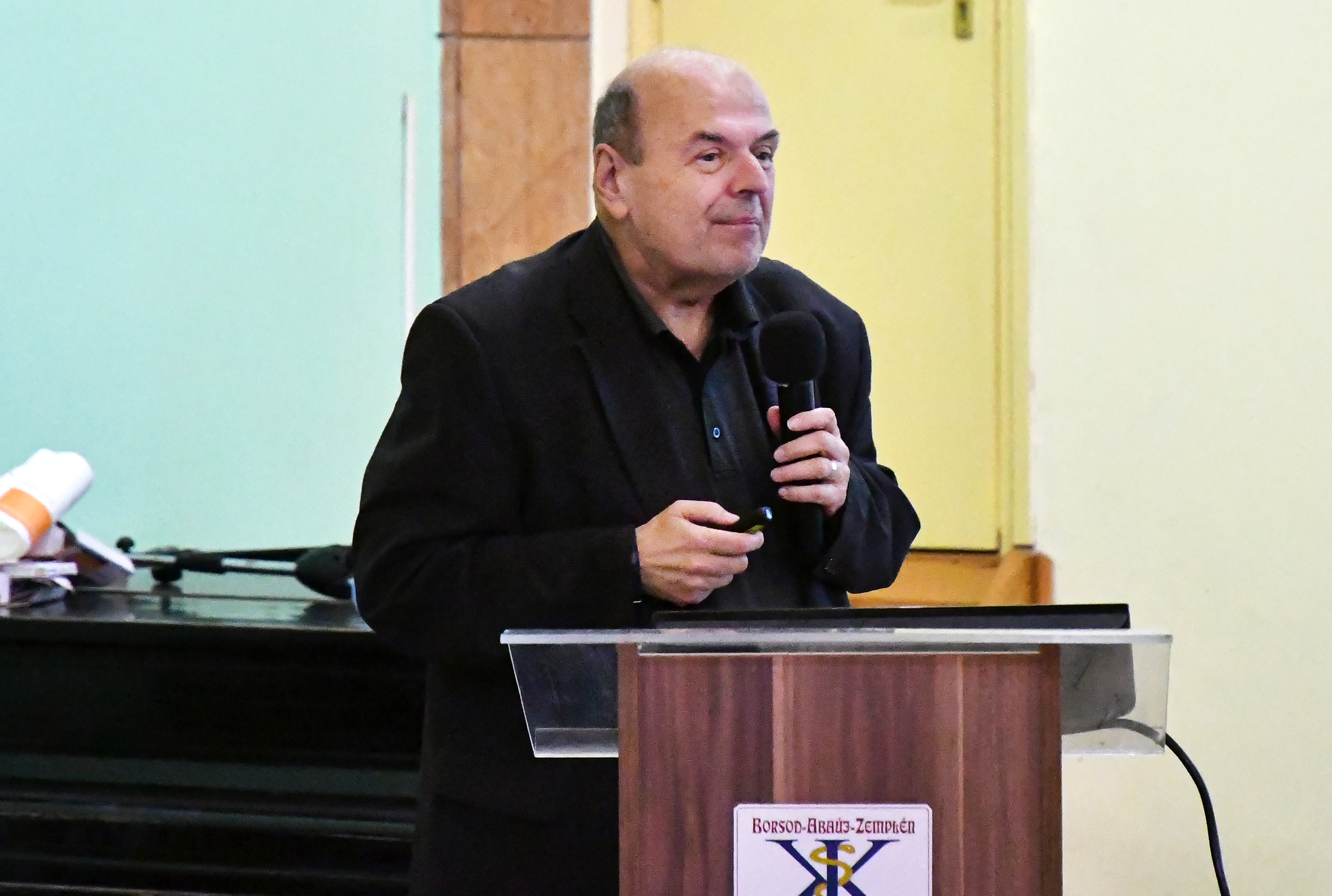 Dr. Valikovics Attila, orvosigazgató-helyettes