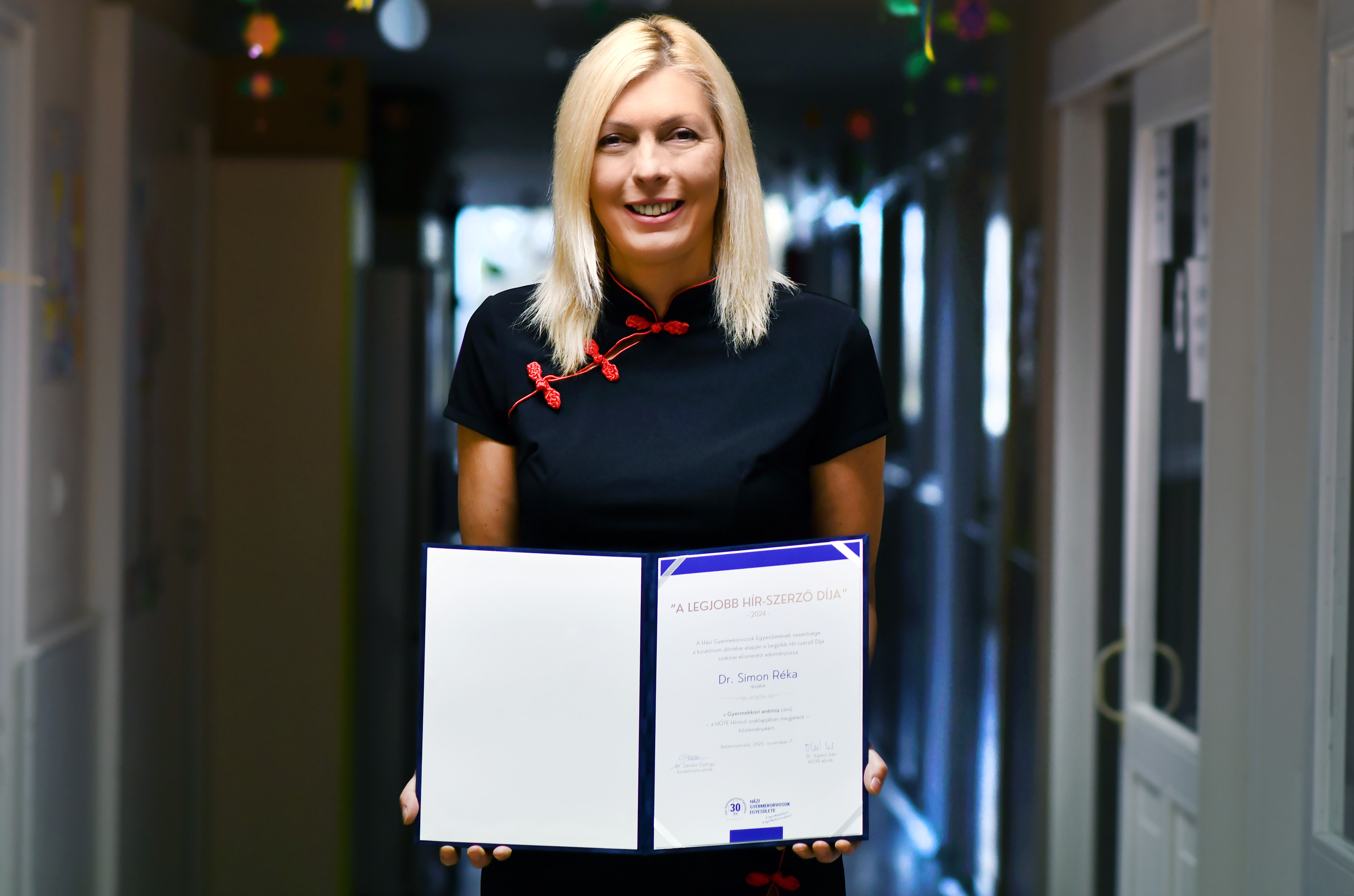 Dr. Simon Réka