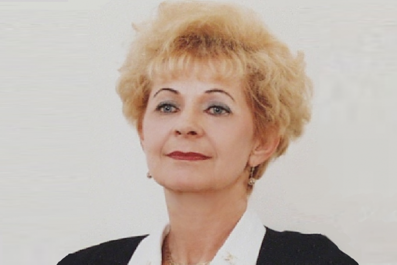 Dr.Peja Márta