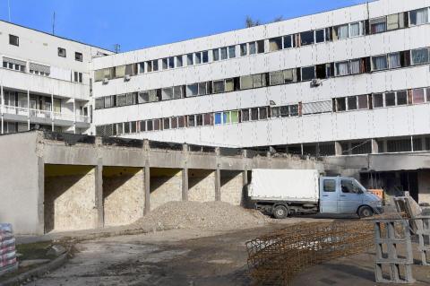 A GYEK sürgősségi építkezésének jelenetei