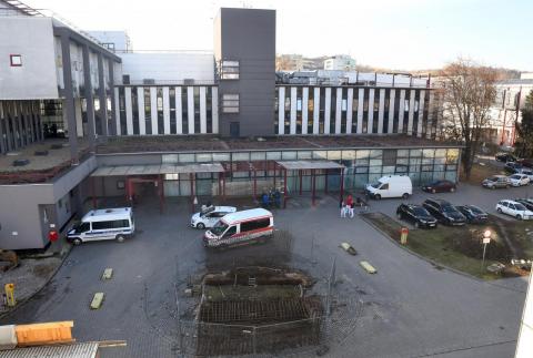 A GYEK sürgősségi építkezésének jelenetei
