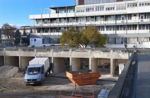 A GYEK sürgősségi építkezésének jelenetei