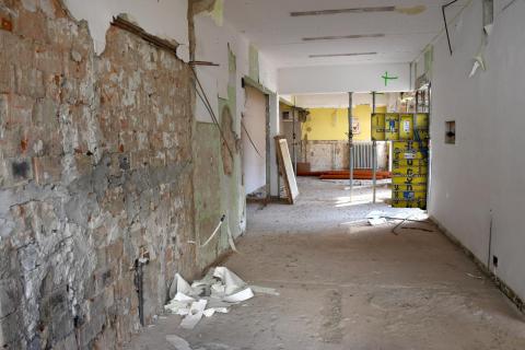 A GYEK sürgősségi építkezésének jelenetei